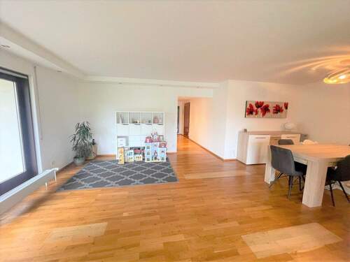 Wohnen- Essen - Terrassenwohnung mit 139,00 m&sup2; in Aalen zum Kaufen