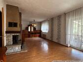 Wohnzimmer mit Kamin - 