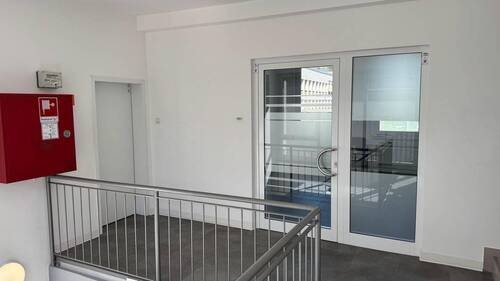 Eingangsbereich - 4 Zimmer Büro zur Miete in Kassel