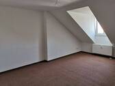 Schlafzimmer inzwischen Laminat - Etagenwohnung mit 69,40 m² in Meißen zur Miete