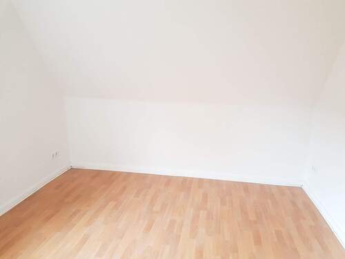 Wohnzimmer - 2 Zimmer Etagenwohnung zur Miete in Kiel