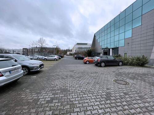 Stellplätze - Büro in Neuss zur Miete