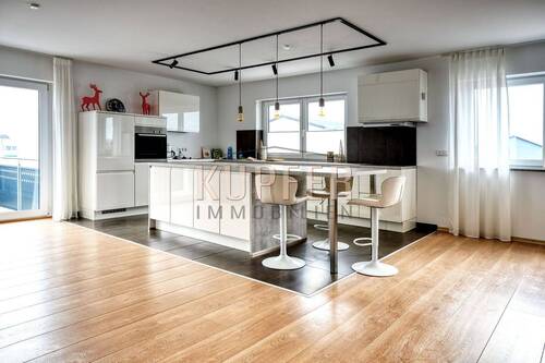 KUI Büro/Praxis Höchstadt - Büro mit 165,70 m&sup2; in Höchstadt an der Aisch zur Miete