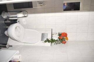 G-WC - 
