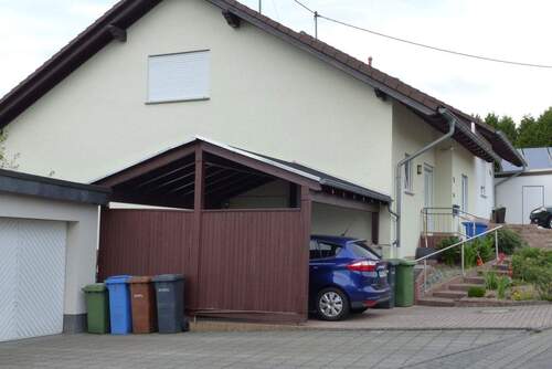 Seitenansicht - 6 Zimmer Doppelhaushälfte zum Kaufen in Kleinmaischeid