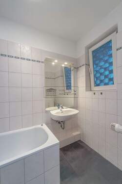 Wohlfühlen im Tageslichtbad - Etagenwohnung mit 56,00 m² in Reinbek zum Kaufen