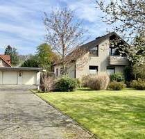 Einfamilienhaus mit großem Garten und Doppelgarage - Detmold Jerxen-Orbke