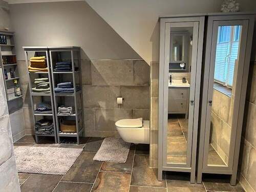 Badezimmer_OG_Haupthaus_2 - 