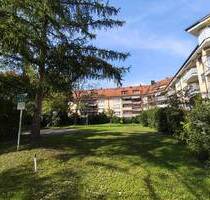 Grüne Innenhöfe, großer Südwestbalkon, im beliebten 2.OG mit Aufzug, Besichtig. SA 11.10. n. Verbg. - München Moosach