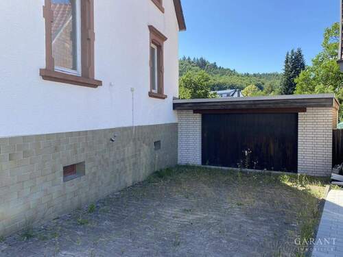 Garage Nord - 6 Zimmer Einfamilienhaus zum Kaufen in Kaiserslautern