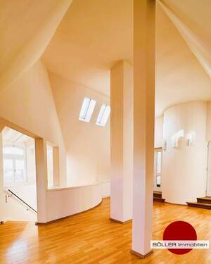 Studio - Etagenwohnung mit 170,00 m&sup2; in Nürnberg zur Miete