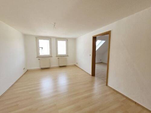 Wohnzimmer - 2 Zimmer Etagenwohnung in Waldheim