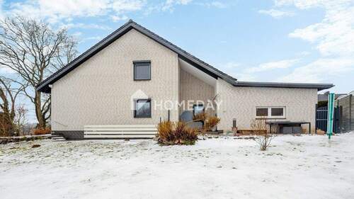 Außenansicht 3 - 9 Zimmer Einfamilienhaus in Glinde