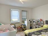 Arbeits- oder Kinderzimmer - 