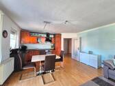 Wohnbereich mit offener Küche.jpg - 2 Zimmer Etagenwohnung zum Kaufen in Lindau (Bodensee)