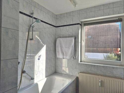 Bad.jpg - Etagenwohnung mit 53,00 m² in Lindau (Bodensee) zum Kaufen