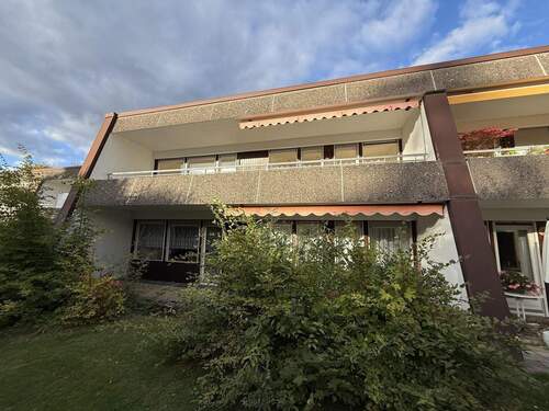 Hausansicht - Tolle 94 Quadratmeter Wohnung in Kassel frei zur Anmietung!