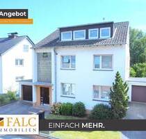 Dreifamilienhaus mit Traumgarten, Garagen und Chance auf Baugrundstück - Köln Eil