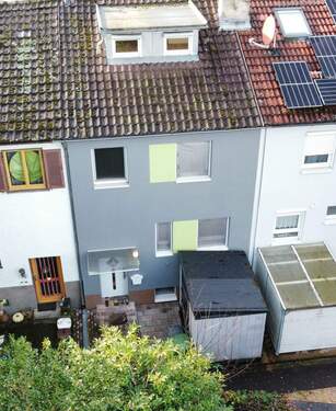 Drohne - Reihenmittelhaus mit Garten in OG-Albersbösch