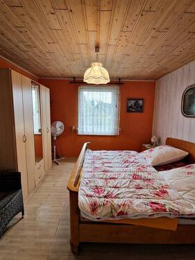 Zimmer 2, OG (2).jpg - 