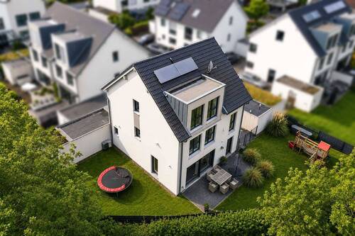 Luftansicht - 5 Zimmer Einfamilienhaus zum Kaufen in Aachen