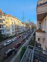 Aussicht Loggia - ruhige Zähringer Straße - Kurfürstendamm – Vollsaniertes Altbaujuwel (2025) im 2. OG mit Balkon, Lift & beeindruckender Deckenhöhe