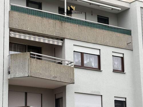Balkon 1 - 4 Zimmer Etagenwohnung in Neckarsulm