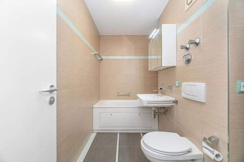 EG Bad mit WM Anschluss - 