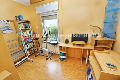 Arbeitszimmer - 