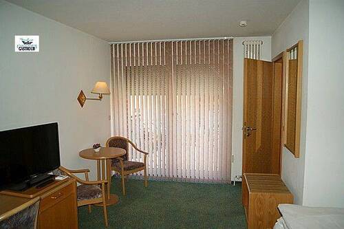 15LSGHol153.jpg - 