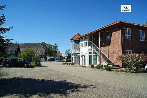 24LSGHol313.jpg - 