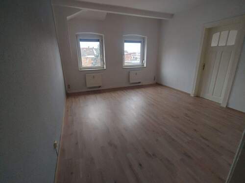 20260113_082431_HDR.jpg - Etagenwohnung mit 84,00 m&sup2; in Wurzen zur Miete