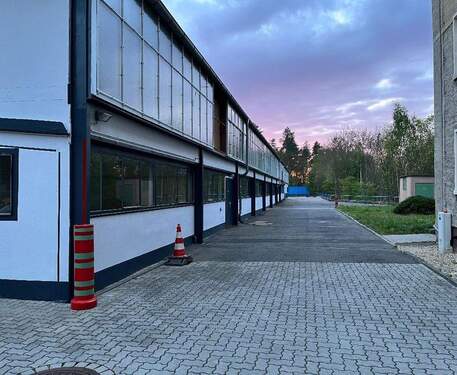 Bild 2 - Halle zum Kaufen in Niesky