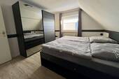 Schlafzimmer DG - 
