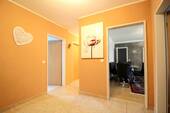 Bild 2 - 4 Zimmer Etagenwohnung zum Kaufen in Troisdorf