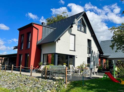 Referenzobjekt des Bauträgers - 4 Zimmer Einfamilienhaus in Treuen