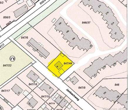 Grundstück (gelb gekennzeichnet) - *Individueller Investor gesucht! Interessantes Grundstück mit Altbestand im südl. Stadtrand von Rosenheim