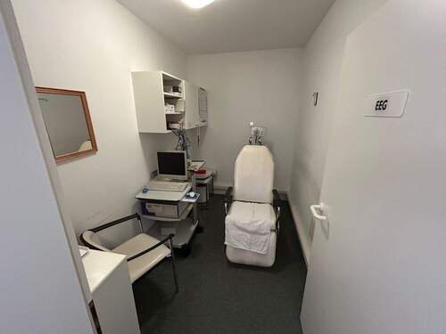 Behandlung (Wohnen 1) - 3 Zimmer Etagenwohnung zum Kaufen in Erlangen