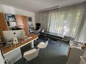 Behandlung (Wohnen 2) - 3 Zimmer Etagenwohnung in Erlangen