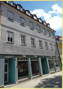 Hausansicht mit Ladengeschäft - 1 Zimmer Gewerbeobjekt (Büro, Produktion, Verkauf) in Meiningen