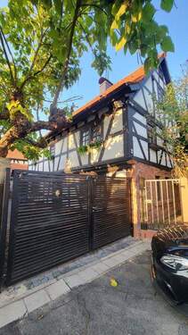 Wohnhaus front - Bauernhaus, Landhaus mit 280,00 m&sup2; in Rodenbach zum Kaufen