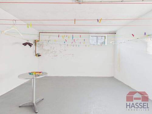 Mit Zugang in den Keller - 