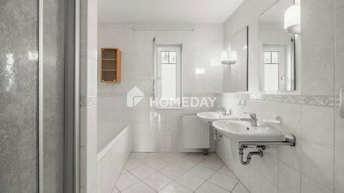 EG Badezimmer 1 - 