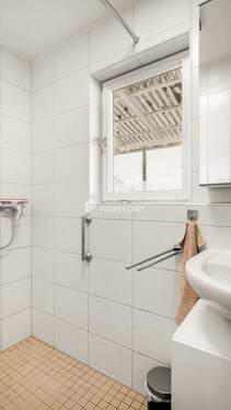 1. OG Badezimmer 1 2 - 