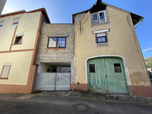 Garage und Einfahrt Innenhof - 