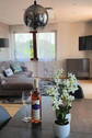 Wohnzimmer - 2-Zi. Business & Relocation Apartment mit großem Balkon - smart, möbliert & flexibel ????