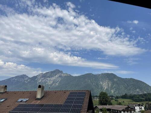 IMG 7766 - TOP-Gelegenheit in Bayerisch Gmain: Feines Dachstudio mit großem Sonnenbalkon!