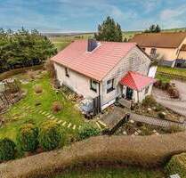 Einziehen und Wohlfühlen - liebevoll saniertes Einfamilienhaus in ruhiger Feldrandlage von Erlau