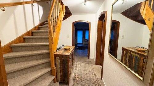 Treppenhaus.jpg - Reihenmittelhaus mit 115,30 m&sup2; in Konstanz zur Miete