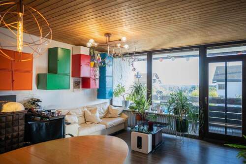 Wohnzimmer - 2 Zimmer Etagenwohnung zum Kaufen in Bad Liebenzell